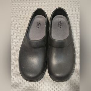 Womens crocs dual clog 9w